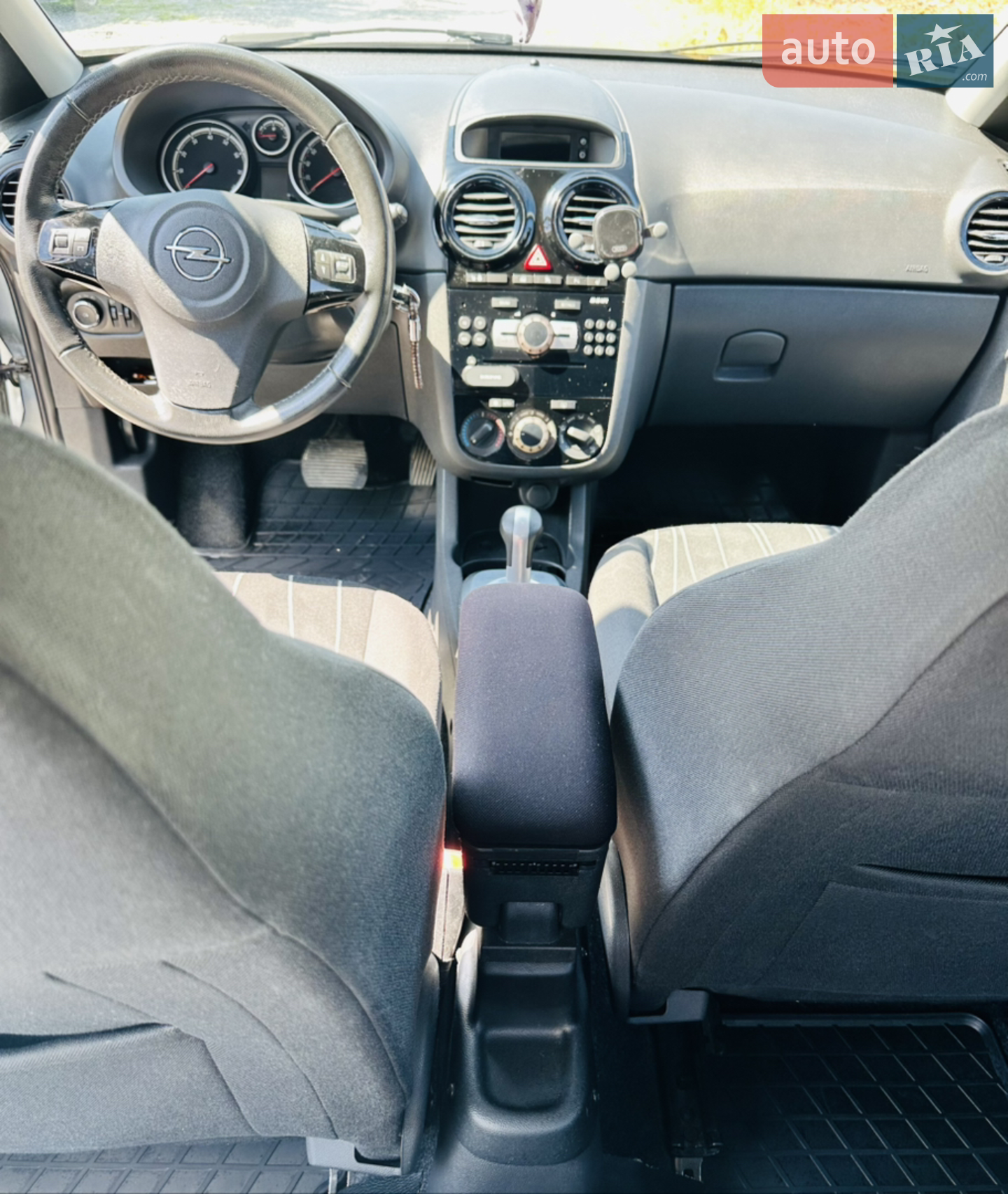 2010 Opel Corsa - мініатюра 10