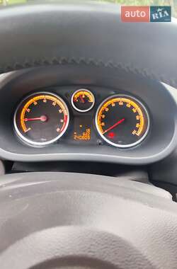 Хетчбек Opel Corsa 2007 в Києві