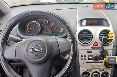 Хэтчбек Opel Corsa 2008 в 