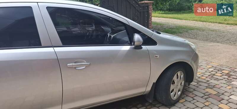 Хетчбек Opel Corsa 2008 в Івано-Франківську фото 3 Хетчбек Opel Corsa 2008 в Івано-Франківську
