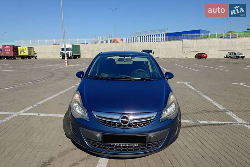 Хэтчбек Opel Corsa 2014 в Одессе