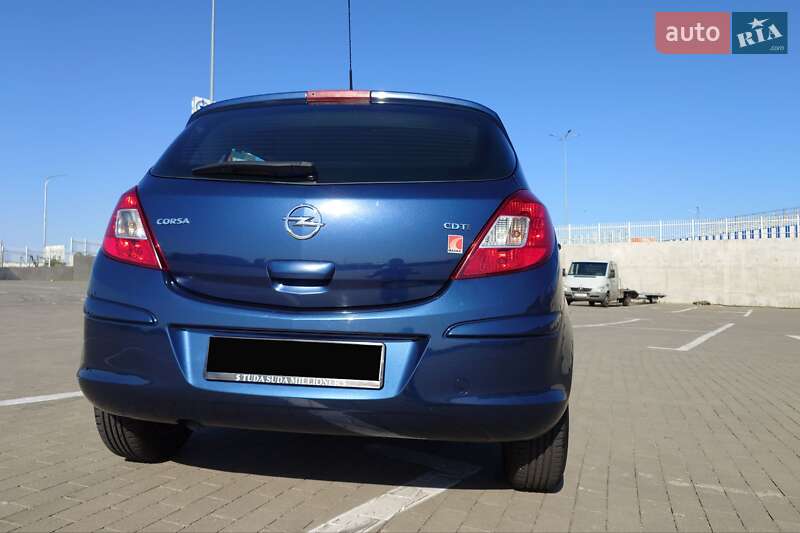 Хэтчбек Opel Corsa 2014 в Одессе