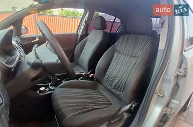 Хэтчбек Opel Corsa 2009 в 