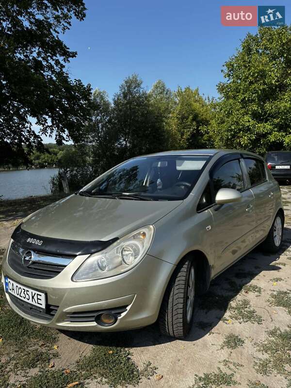 Хетчбек Opel Corsa 2007 в Смілі