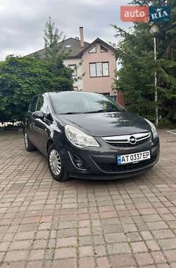 Хэтчбек Opel Corsa 2013 в 
