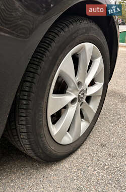 Хэтчбек Opel Corsa 2008 в 