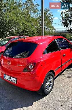 Хэтчбек Opel Corsa 2008 в 