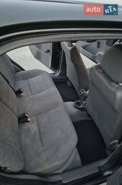 Хэтчбек Opel Corsa 2002 в 