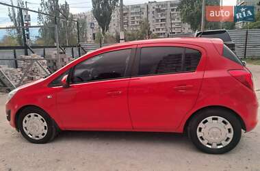 Хэтчбек Opel Corsa 2012 в 