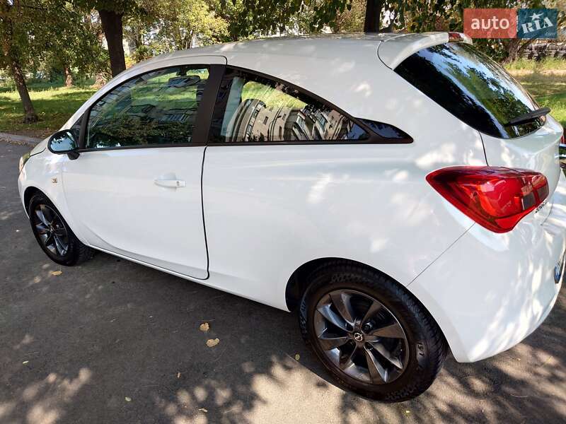 Хэтчбек Opel Corsa 2017 в Киеве