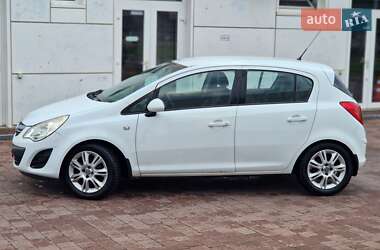 Хетчбек Opel Corsa 2012 в 