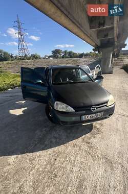 Хэтчбек Opel Corsa 2001 в 