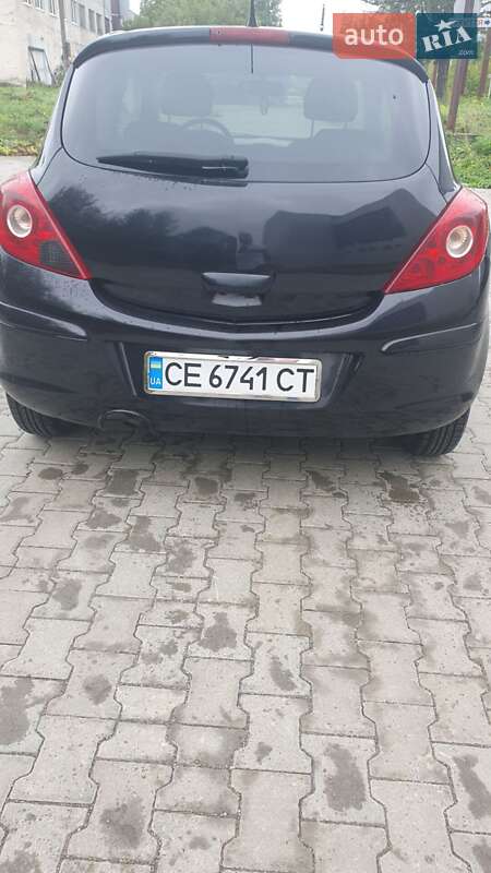 Хэтчбек Opel Corsa 2011 в Черновцах