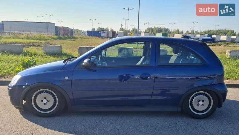 Хэтчбек Opel Corsa 2006 в Виннице