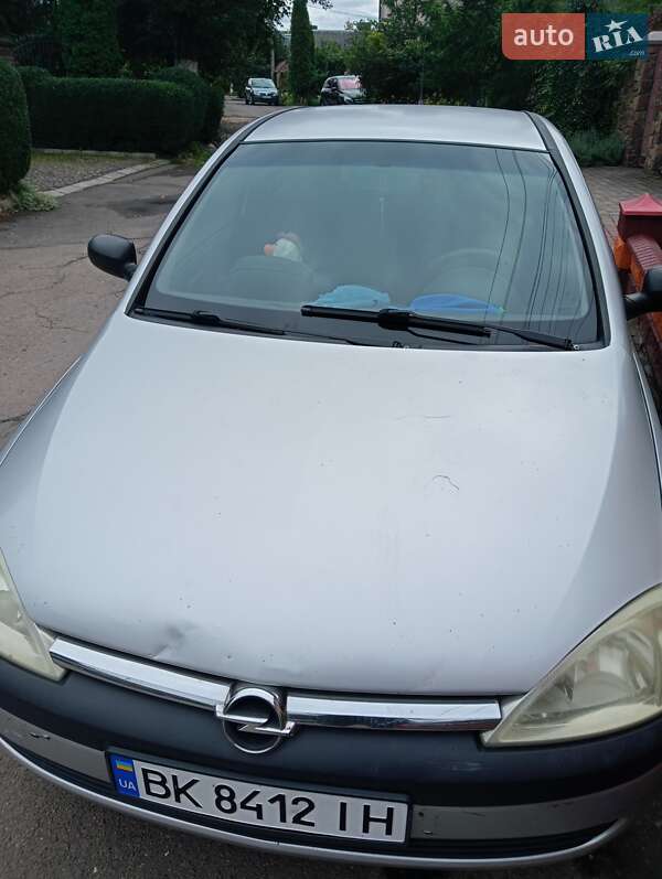 Хэтчбек Opel Corsa 2002 в Ровно