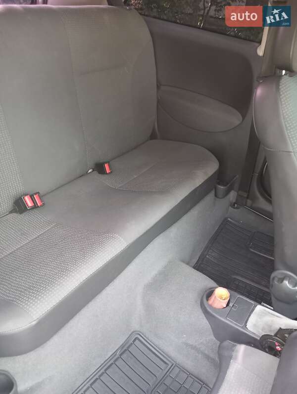 Хэтчбек Opel Corsa 2002 в Ровно