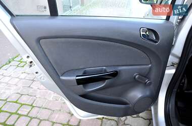 Хэтчбек Opel Corsa 2013 в 