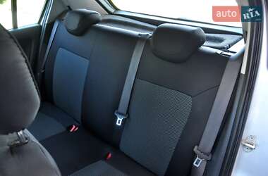 Хэтчбек Opel Corsa 2013 в 