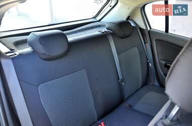 Хэтчбек Opel Corsa 2013 в 