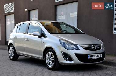 Хэтчбек Opel Corsa 2013 в Львове