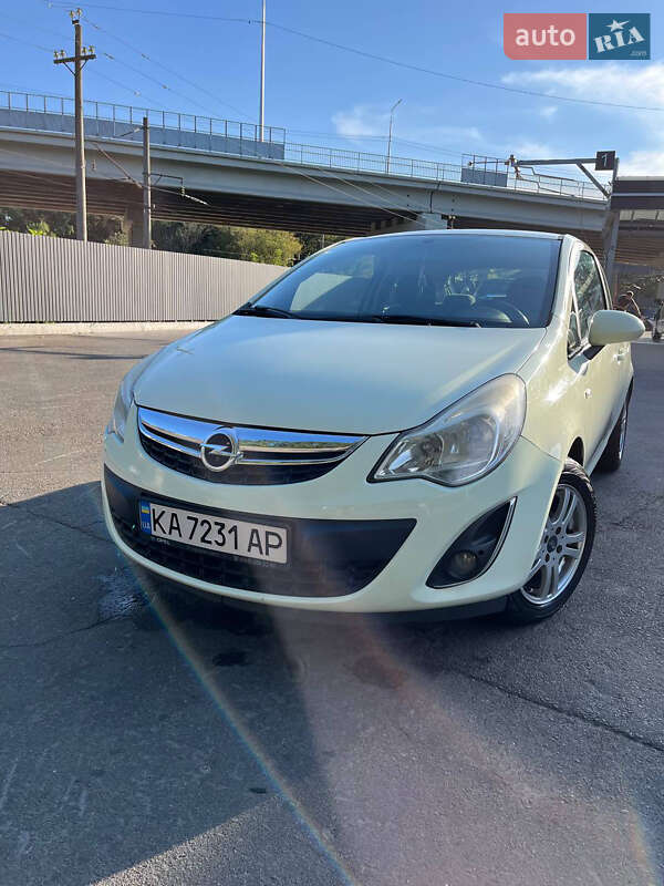 Opel Corsa 2012