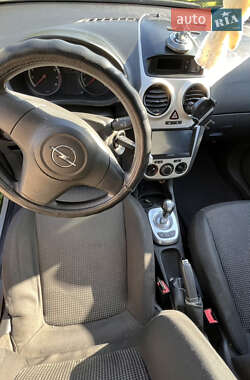 Хетчбек Opel Corsa 2008 в 