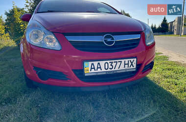 Хэтчбек Opel Corsa 2008 в 
