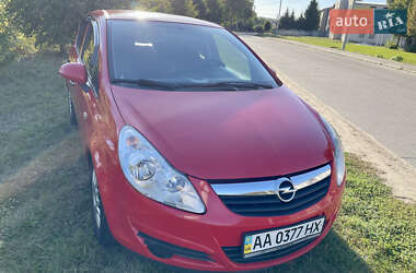 Хэтчбек Opel Corsa 2008 в 
