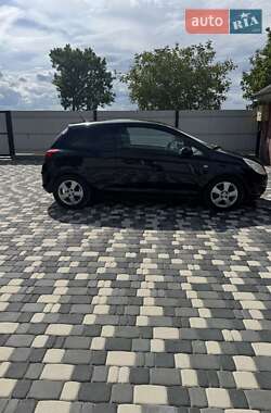 Хэтчбек Opel Corsa 2008 в 