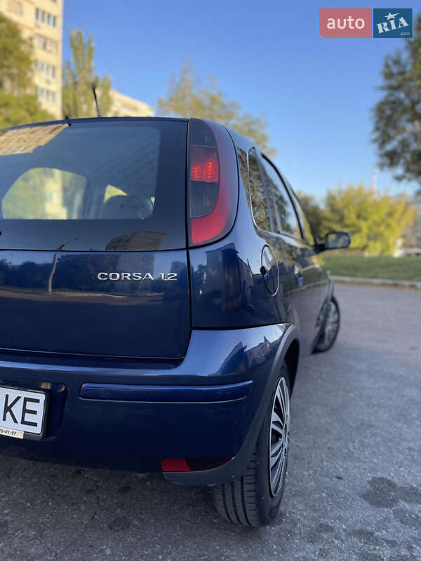 Хэтчбек Opel Corsa 2004 в Харькове
