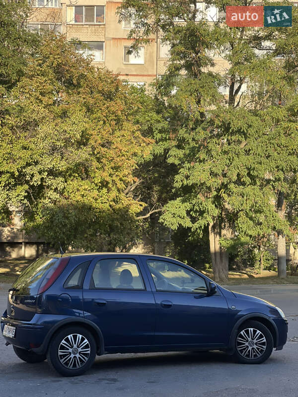 Хэтчбек Opel Corsa 2004 в Харькове