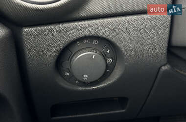 Хэтчбек Opel Corsa 2008 в 