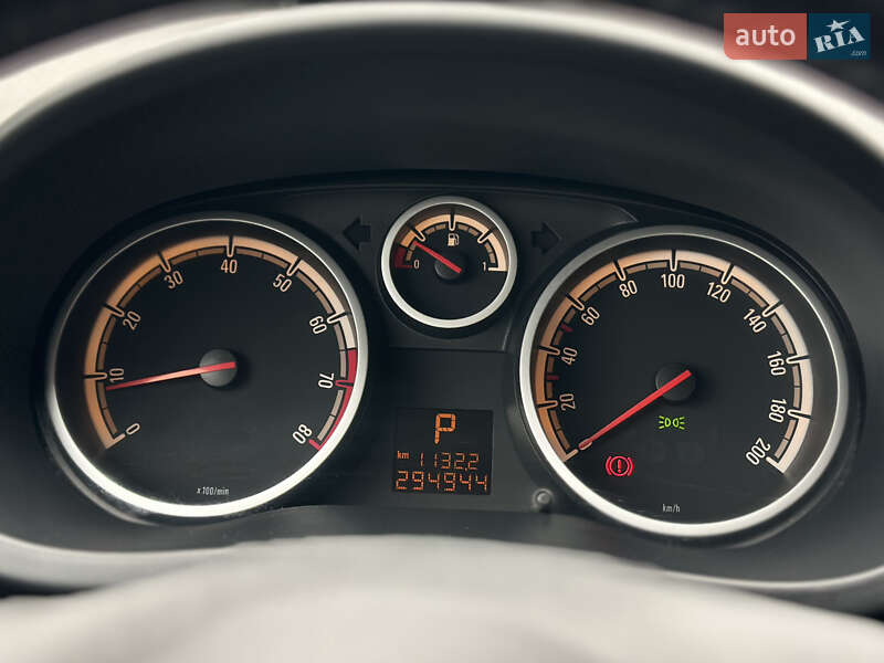 Хетчбек Opel Corsa 2008 в Шептицькому