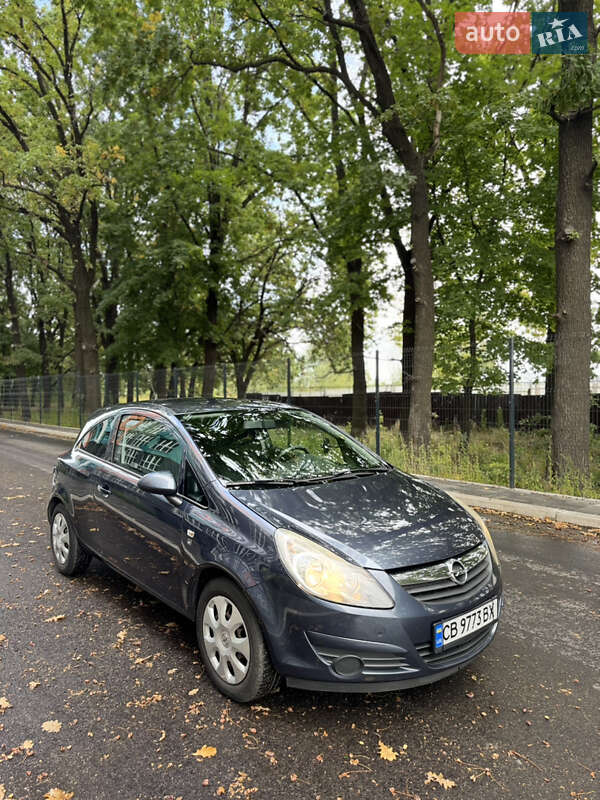 Хэтчбек Opel Corsa 2010 в Чернигове