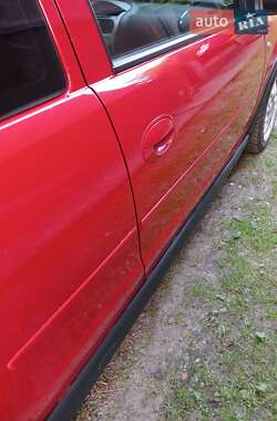 Хэтчбек Opel Corsa 2005 в 