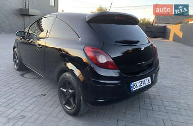 Хэтчбек Opel Corsa 2008 в 