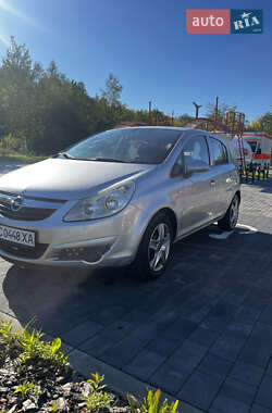 Хетчбек Opel Corsa 2009 в Львові