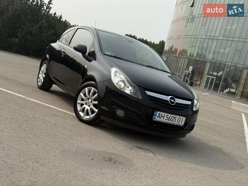 Хетчбек Opel Corsa 2010 в Вінниці