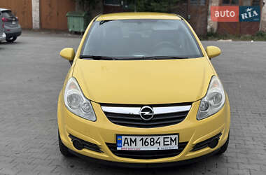Хэтчбек Opel Corsa 2008 в 