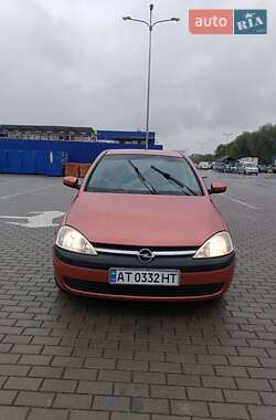 Хэтчбек Opel Corsa 2000 в 