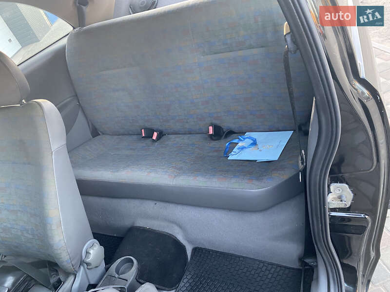 Хетчбек Opel Corsa 2001 в Миколаєві