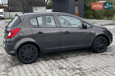 Хэтчбек Opel Corsa 2014 в 