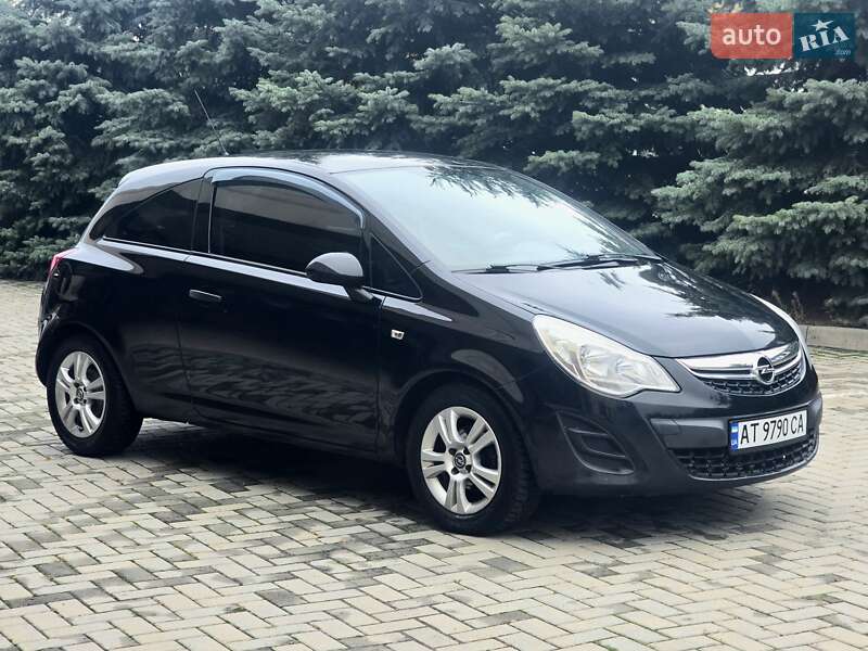 Хэтчбек Opel Corsa 2012 в Харькове