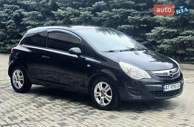 Хэтчбек Opel Corsa 2012 в 