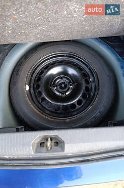 Хэтчбек Opel Corsa 2007 в 