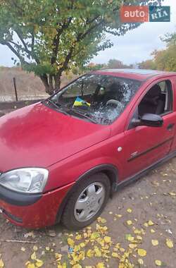 Хэтчбек Opel Corsa 2003 в 