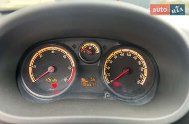 Хетчбек Opel Corsa 2011 в  фото 12 Хетчбек Opel Corsa 2011 в