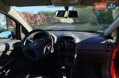 Хэтчбек Opel Corsa 2014 в 