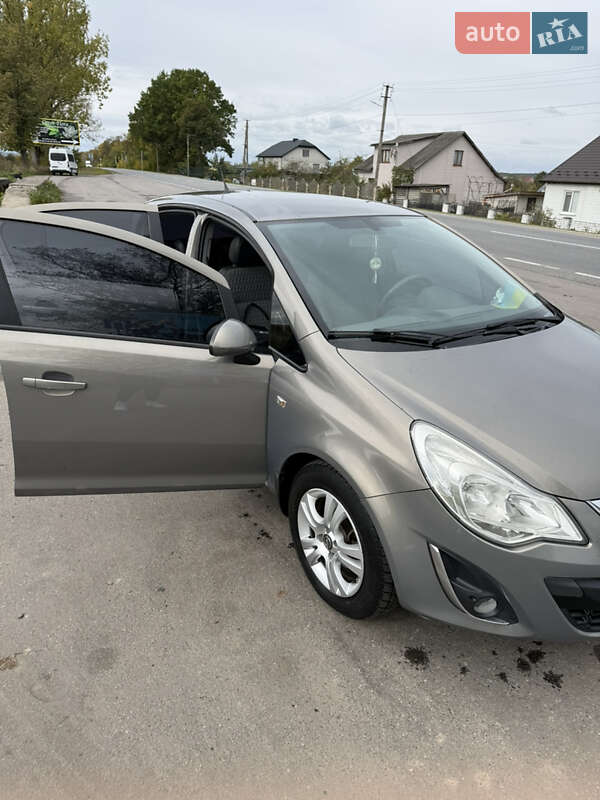 Хэтчбек Opel Corsa 2012 в Калуше фото 6 Хэтчбек Opel Corsa 2012 в Калуше