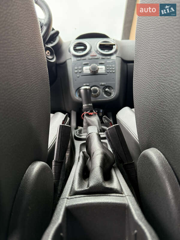 Хэтчбек Opel Corsa 2012 в Калуше фото 12 Хэтчбек Opel Corsa 2012 в Калуше